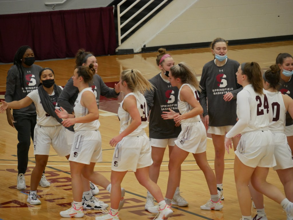 Springfield women's basketball improves to 60 after defeating Vassar