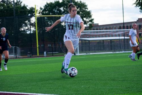 womenssoccer-endicott-sweeney