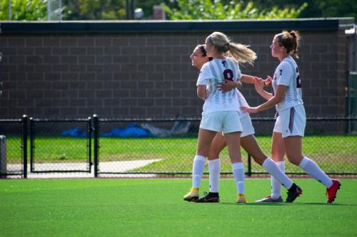 womenssoccer-endicott-malick